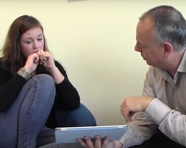 Пациентка на приёме в кабинете психолога